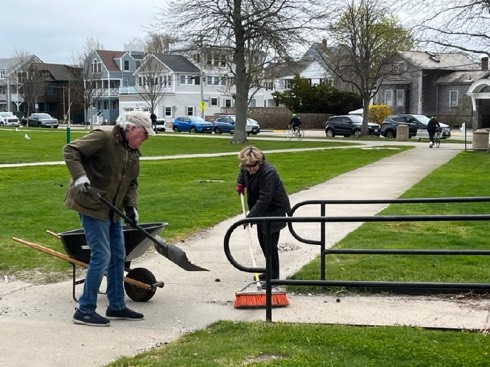 FOW organized waterfront park clean ups